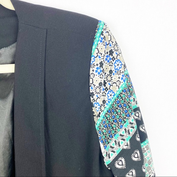 Forever 21 Black Printed Sleeve Open Blazer - Picture 3 of 5